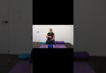 My yoga practice at 37 weeks vs 41+ weeks 🧘🏻♀️