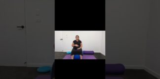 My yoga practice at 37 weeks vs 41+ weeks 🧘🏻♀️