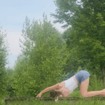 Stiff Neck and Shoulders? This 8-Minute Yoga Stretch Session Will Fix That.