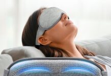 10 Reasons to Try Blindfold Meditation • Yoga Basics