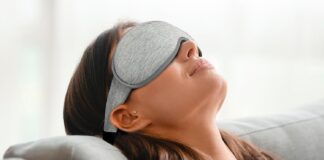 10 Reasons to Try Blindfold Meditation • Yoga Basics