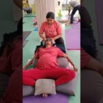 In #yogapeace, pregnant women can experience yoga therapy with a bluster