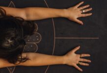 5 Wrist Flexion Stretches to Relieve Achy Wrists