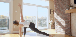 10-Minute Yoga for the Midday Reset You (Desperately) Need