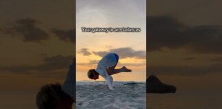 ✨Crow pose starts it all #youtubeshorts #armbalance #yoga #fitness