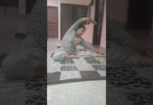 Pregnant women yoga simple