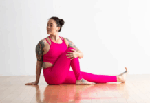 How to Nail This Common Seated Twist in Yoga