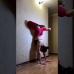 yoga garl 🧘 #yogae #gostretchyourself #acrobatics #pole #flexibility #shorts #shortvideo #💪