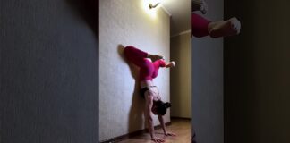 yoga garl 🧘 #yogae #gostretchyourself #acrobatics #pole #flexibility #shorts #shortvideo #💪