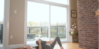 Wake Up Feeling Tight? These Morning Stretches Will Help.