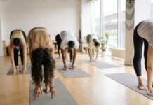 Wondering How to Touch Your Toes? Try These Stretches.