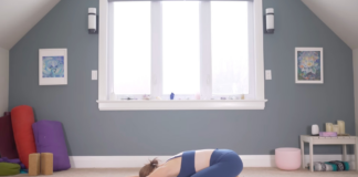 10-Minute Morning Yoga Stretches for Chaotic Days