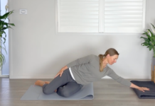 10 Surprising Ways to Use Yoga Blankets in Class