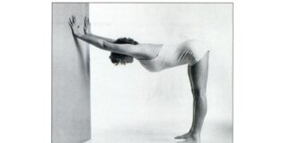 Tight Shoulders? Here’s How to Stretch and Strengthen.