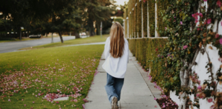 Walking Yoga Is a New Take on Moving Meditation