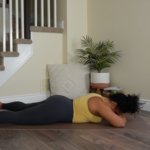 10-Minute Yoga to Strengthen Your Entire Upper Body