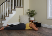 10-Minute Yoga to Strengthen Your Entire Upper Body