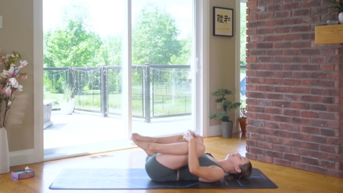 yoga-for-core-strength-1_yoga-with-kassandra.png