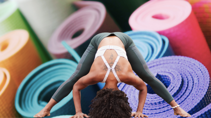 prasarita-padottanasana_canva.png