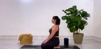 8-Minute Yoga Practice to Stand Up Straighter