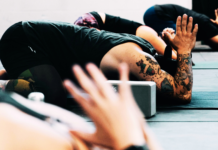 I Thought Everyone in Yoga Class Was Judging Me. I Was Wrong.
